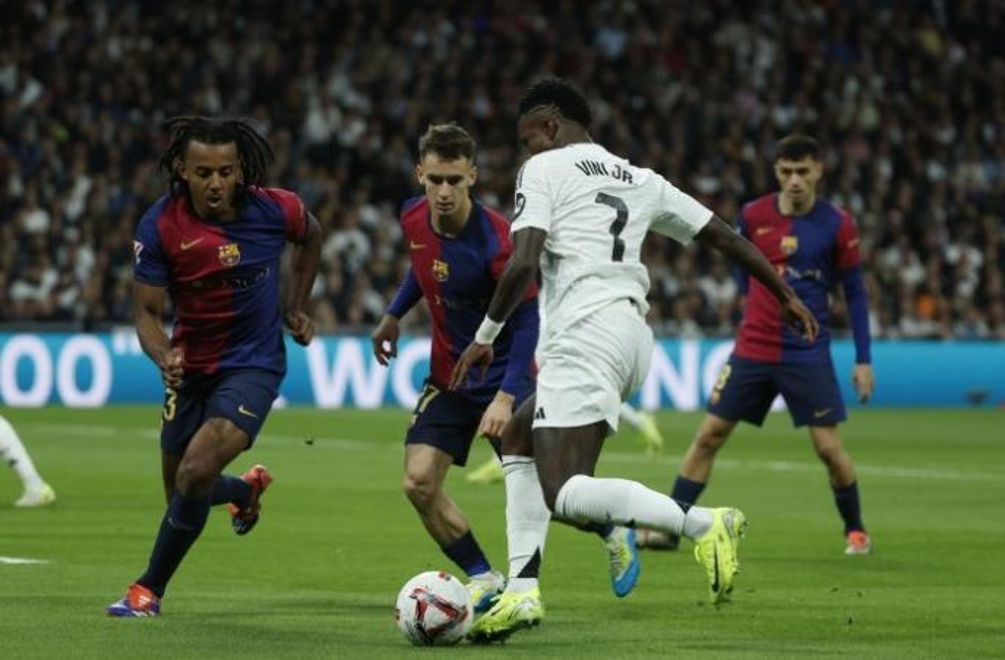 皇马巴萨冲突视频